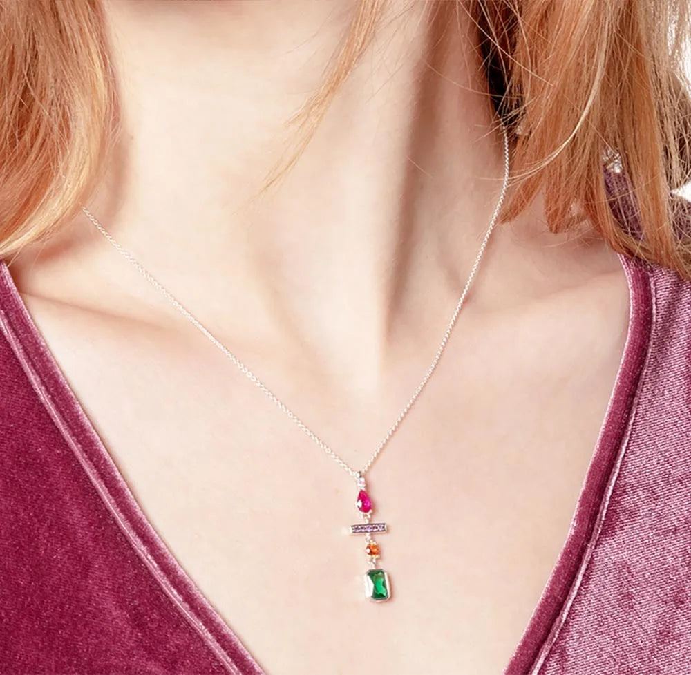 Silver necklace in zirconi