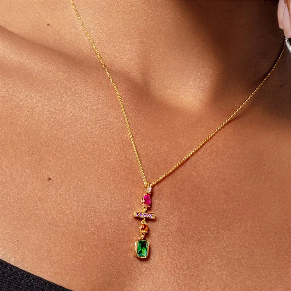 Silver necklace in zirconi